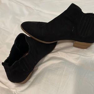 Size 10 black half boots still has a lot of wear on them